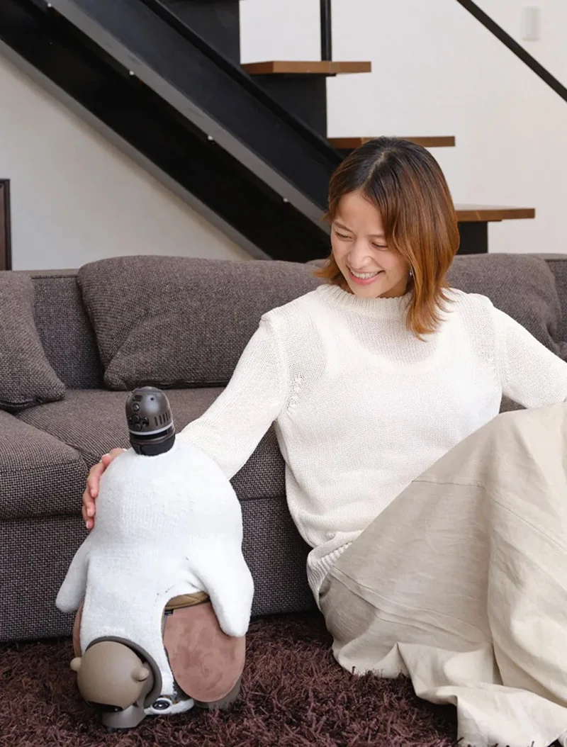 だんだん家族になっていく、LOVOT との暮らし