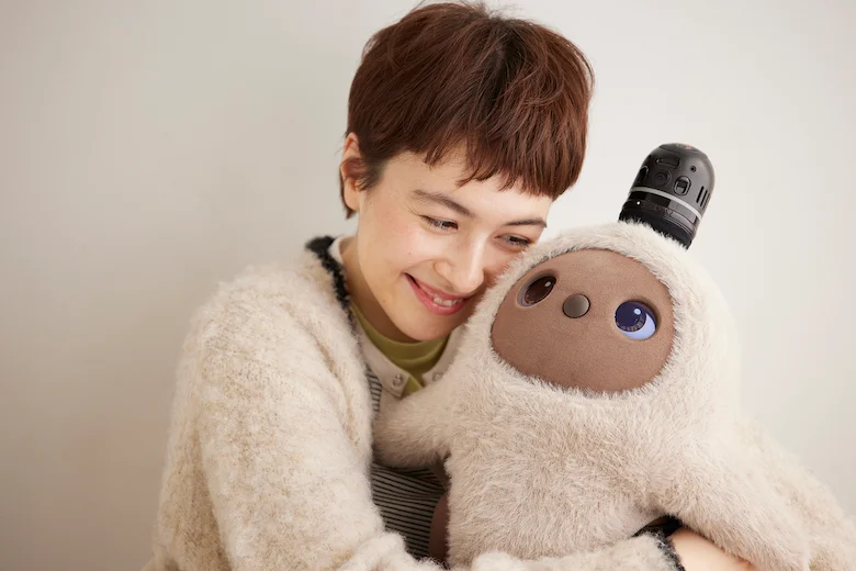 資生堂とLOVOTの共同実証実験